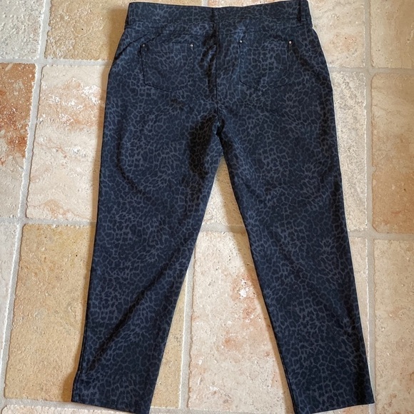 89th + Maddison leopard pants Women’s 16 Ankle straight leg stretch BLK/Grey - Picture 3 of 11